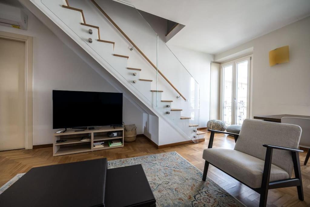 Wonderfull Two Floors Apartment Navigli Milán Exterior foto