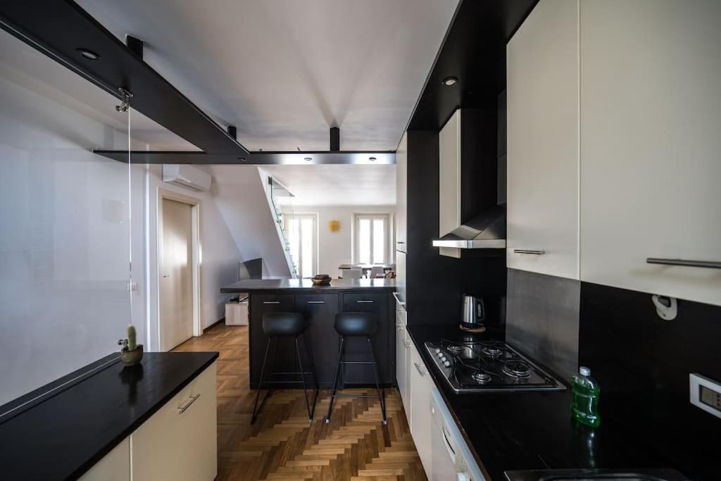 Wonderfull Two Floors Apartment Navigli Milán Exterior foto