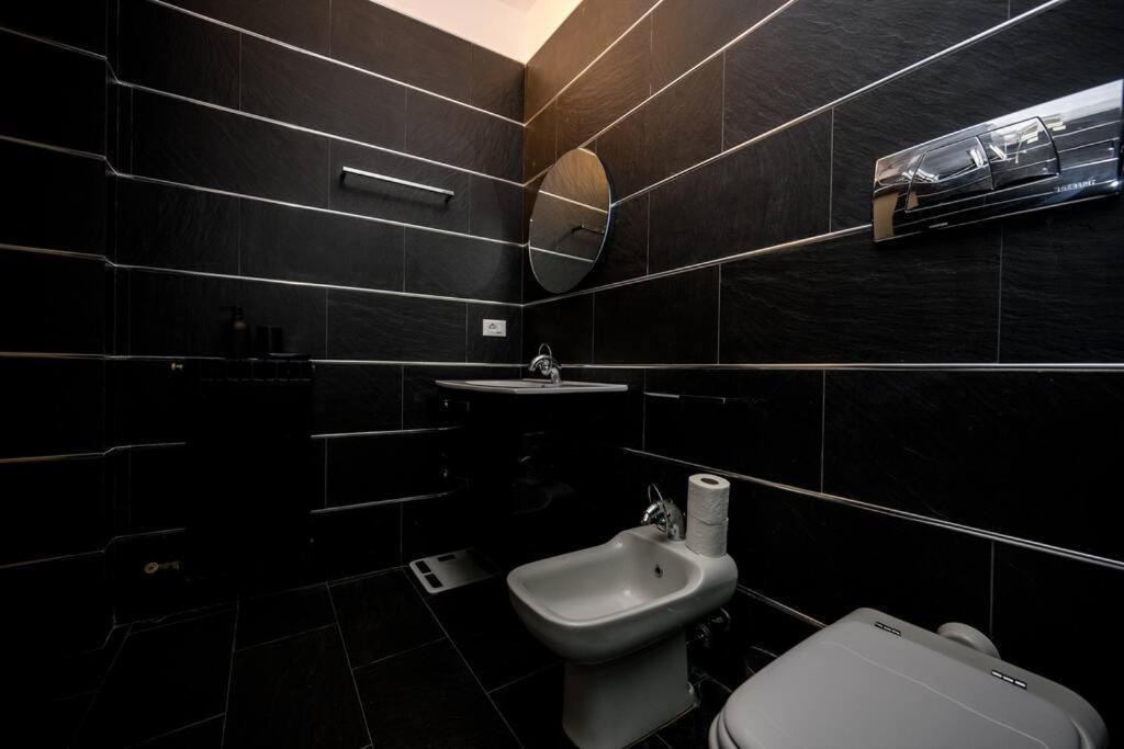 Wonderfull Two Floors Apartment Navigli Milán Exterior foto