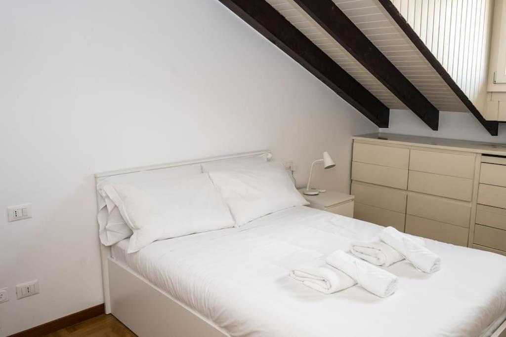 Wonderfull Two Floors Apartment Navigli Milán Exterior foto