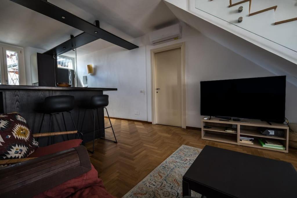 Wonderfull Two Floors Apartment Navigli Milán Exterior foto